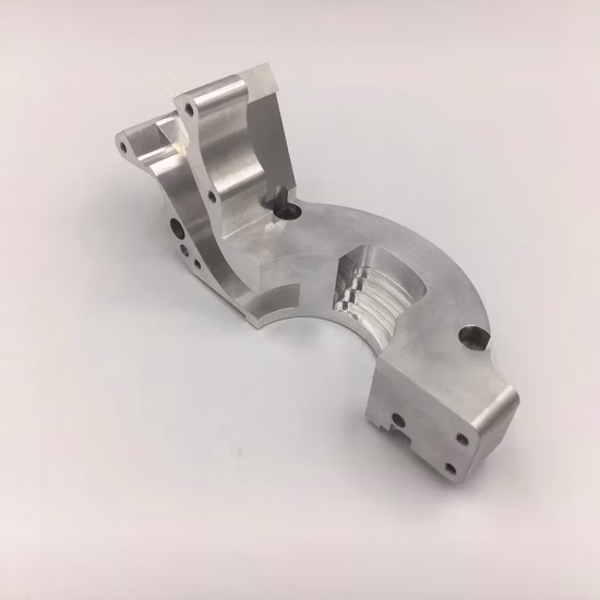 カスタマイズされた精密CNC金属加工ステンレス鋼およびアルミニウムシャフトフライス加工回転部品機械加工